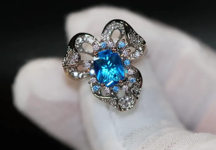 Lab Diamonds London Rings Blue Diamond Ring Blue Oval Diamond Flower Ring Diamond Flower Ring